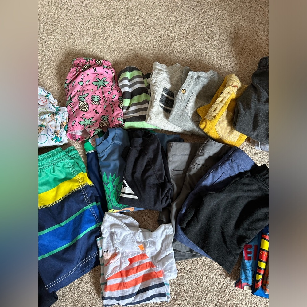 Boy leaning toddler bundle 29pcs 4T-5T